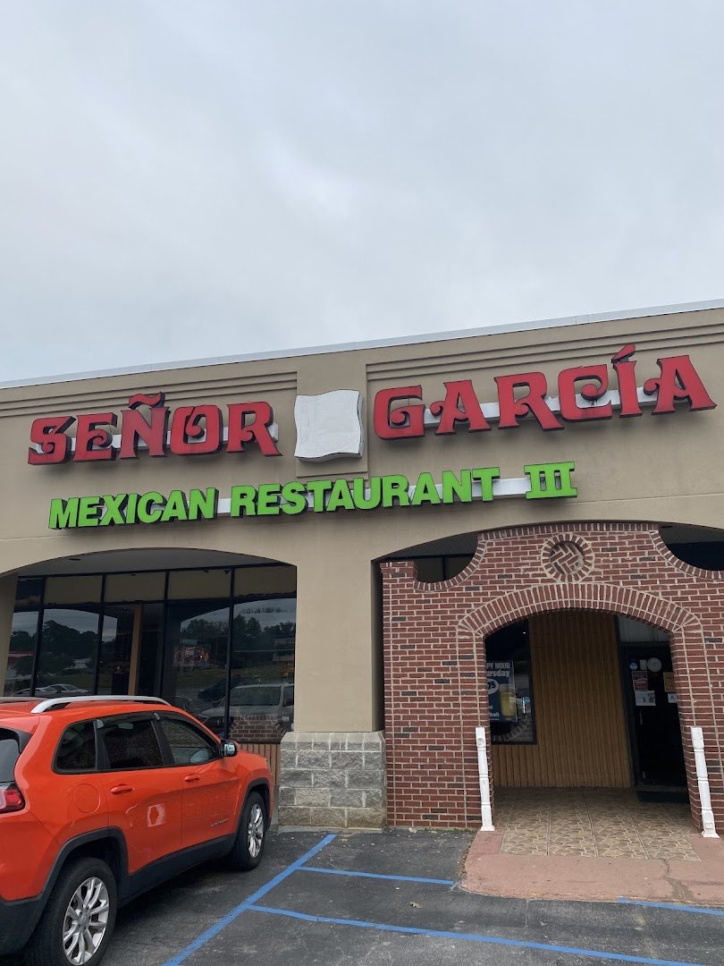 Restaurant exterior at 237 Hillcrest Dr.